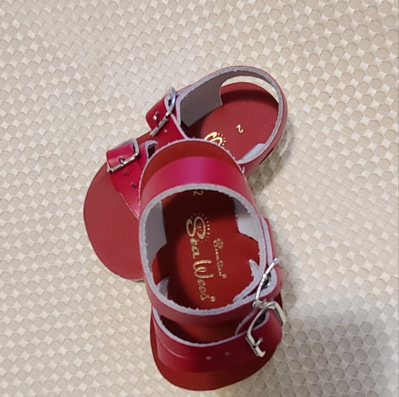 SEA WEES SANDALS - Picture 4 of 8